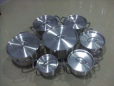 揭陽市恒銳不銹鋼制品 專業(yè)供應鋁鍋、鋁提鍋、套裝鍋，規(guī)格多選支持定制